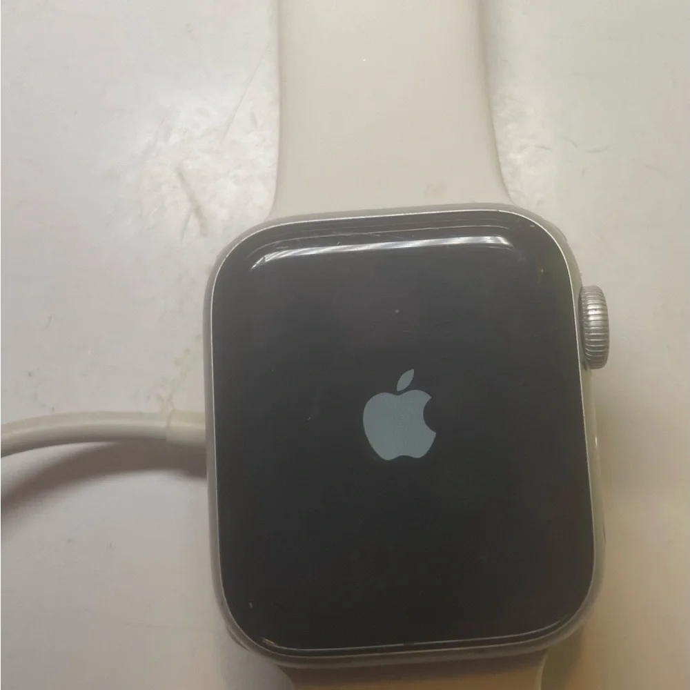 Apple Watch, iPad and 4 phones for parts and re purpose.